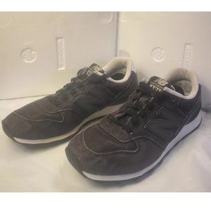 Women's classic New Balance Sneaker Shoes black cotton denim WL696DB size 7.5